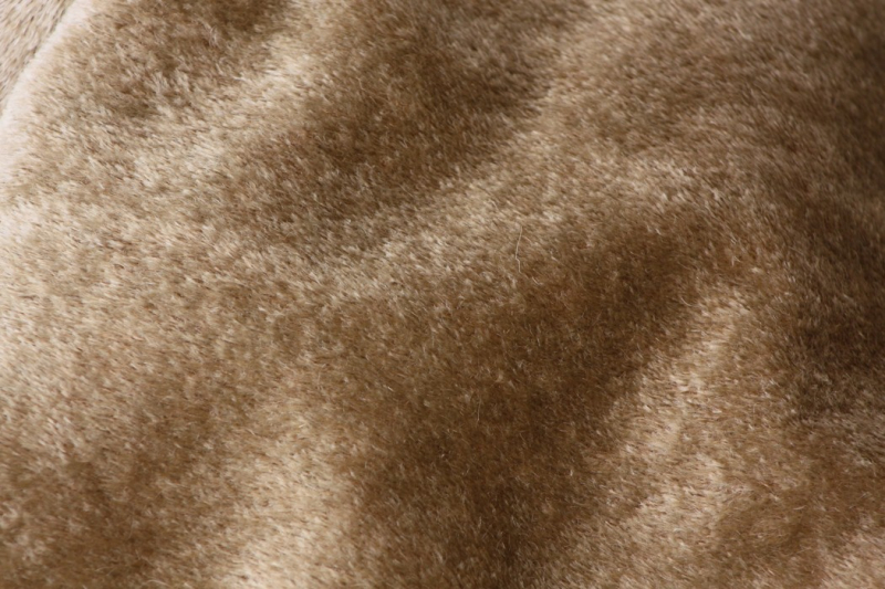 MOH-91513   Mohair Walnuss