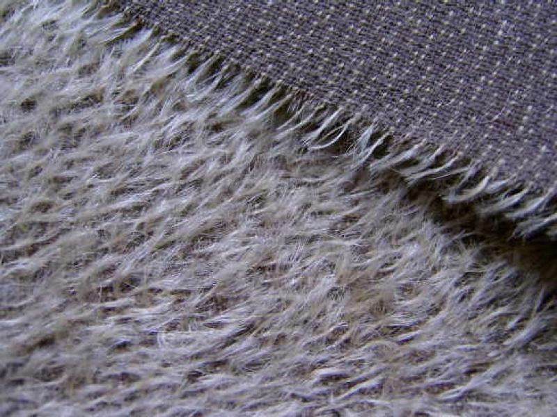 MOH-1104   Mohair Beige mit braunem Rücken